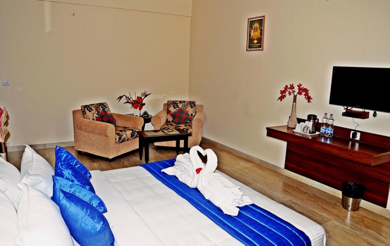Hotel Mookambika Palace Kollur Exteriér fotografie